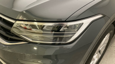Volkswagen Tiguan 1.5 TSI 150 Life 5dr Petrol Estate